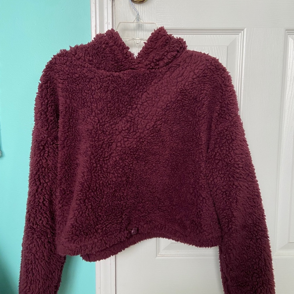 Cropped fuzzy teddy hoodie